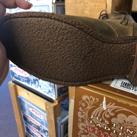 Ladies Justin lace up zip short boots NWT - Picture 4 of 7